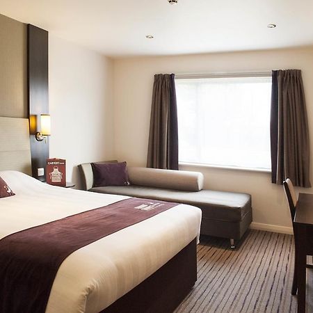 Premier Inn Glasgow Braehead Exterior photo