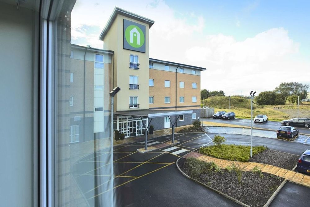 Premier Inn Glasgow Braehead Exterior photo