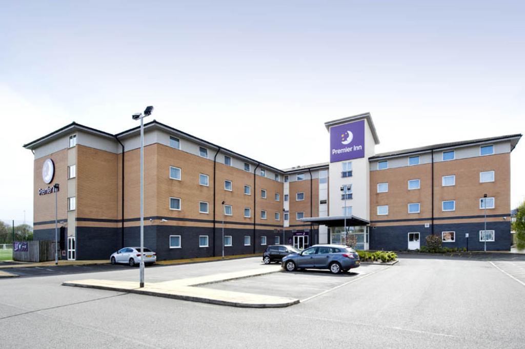 Premier Inn Glasgow Braehead Exterior photo